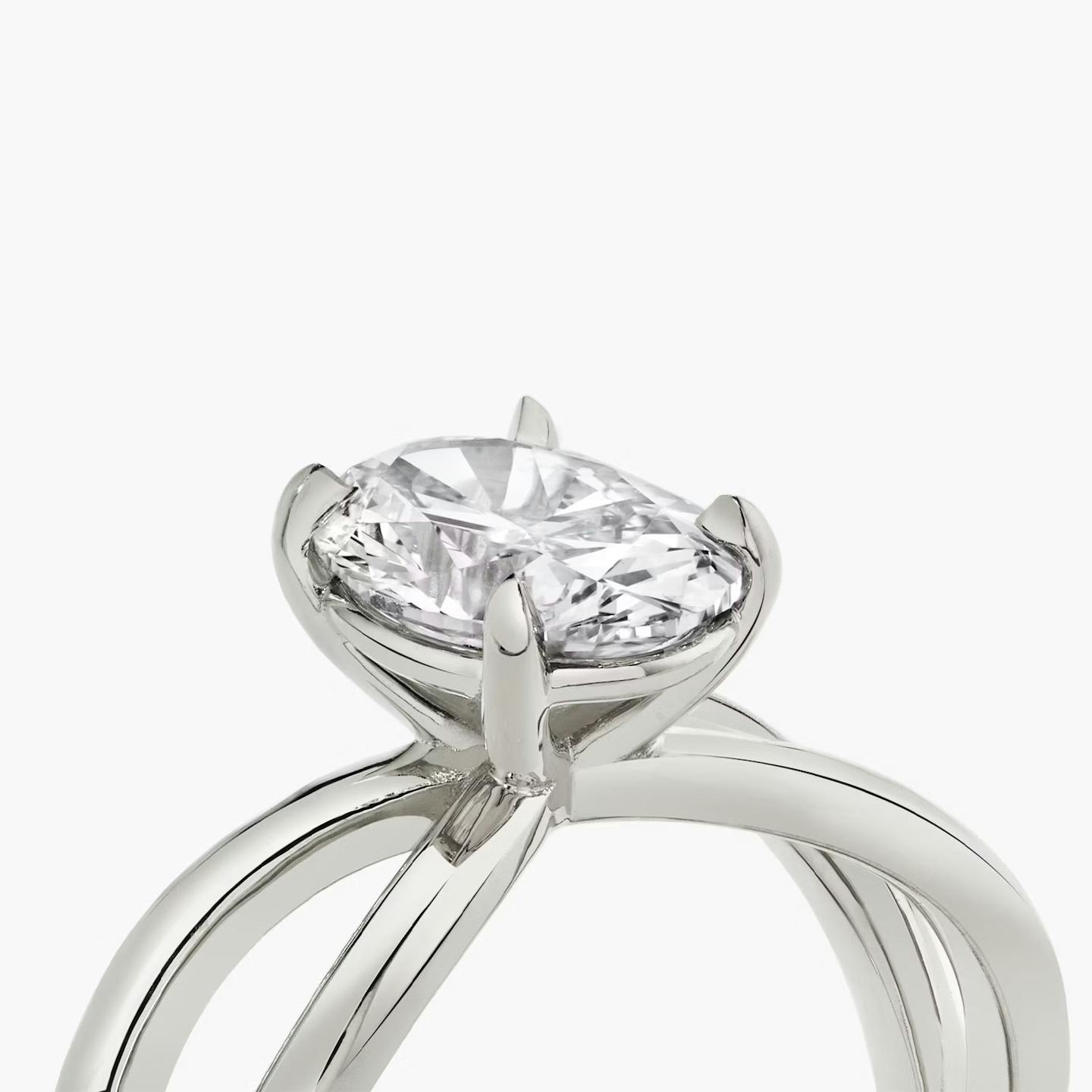 The Duet | Oval | Platinum | Band: Plain | Diamond orientation: vertical | Carat weight: See full inventory